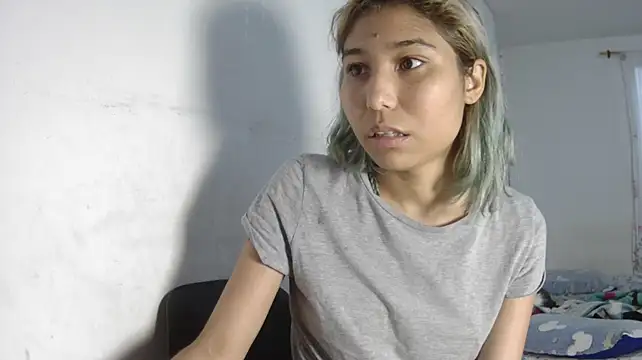SAT--SU_U Adlı Modelin Canlı XXX Sohbeti