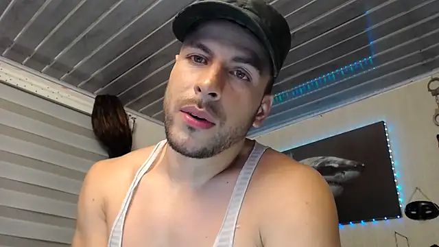 Онлайн чат XXX bayronfit
