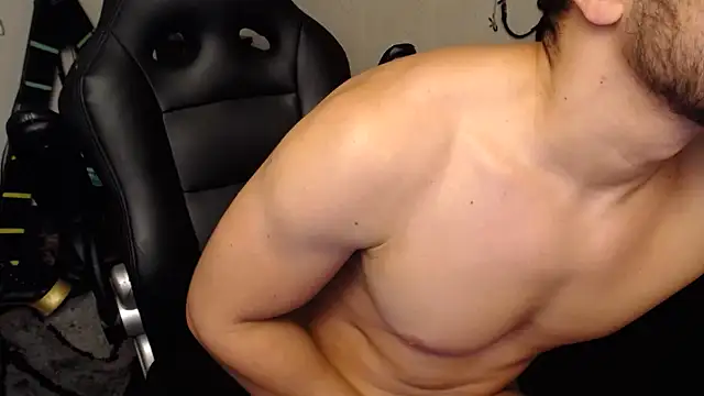 แชท XXX สดของ bayronfit