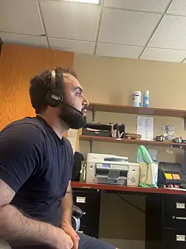 Jonnybigccookk69 Show in webcam
