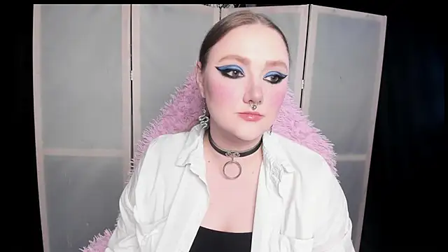 XXX chat uživo modela YourDyingBride
