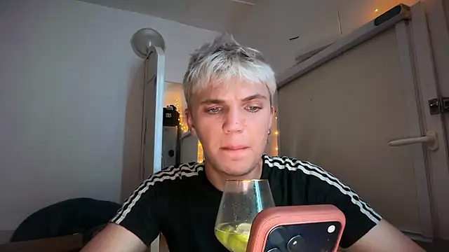 Justin_Horn Show Webcam