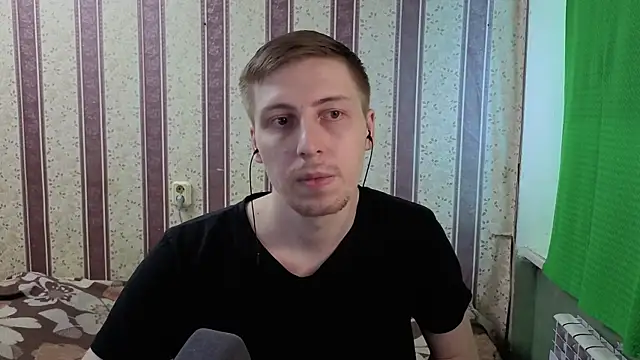 Pokazy przed kamerką – Darien_Brown