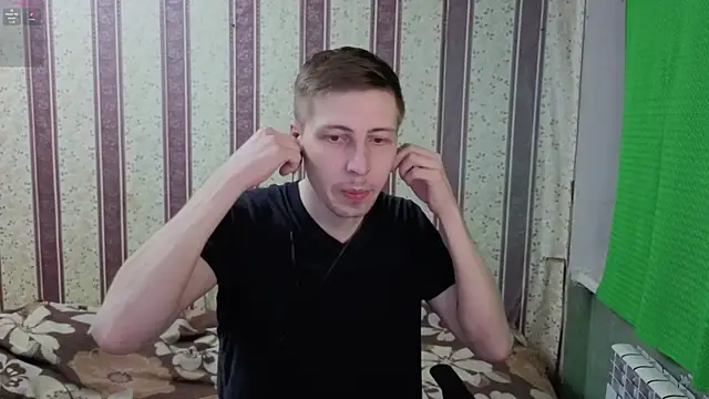 Darien_Brown: διαδικτυακό σόου στην κάμερα