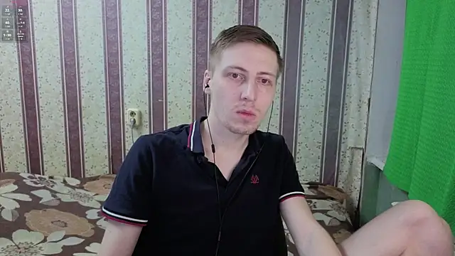 Darien_Brown Show in webcam