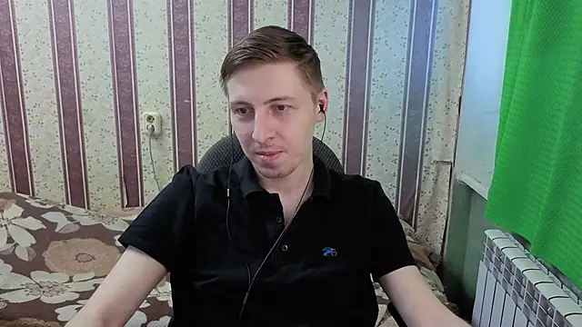 Darien_Brown Show in webcam