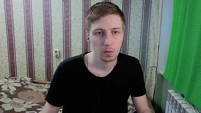 Darien_Brown Show in webcam