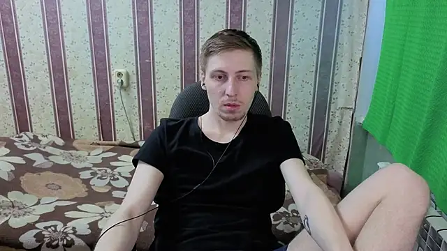 Pokazy przed kamerką – Darien_Brown