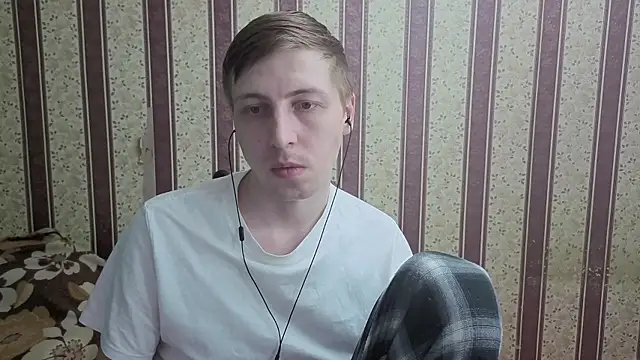 Pokazy przed kamerką – Darien_Brown