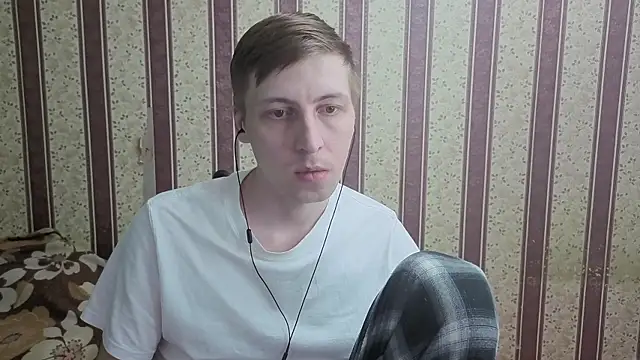 Pokazy przed kamerką – Darien_Brown