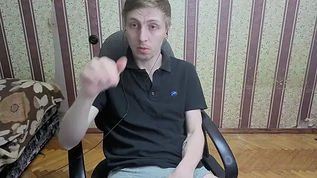 Pokazy przed kamerką – Darien_Brown
