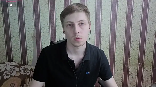 Pokazy przed kamerką – Darien_Brown