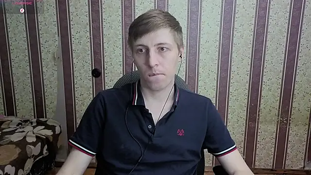Pokazy przed kamerką – Darien_Brown