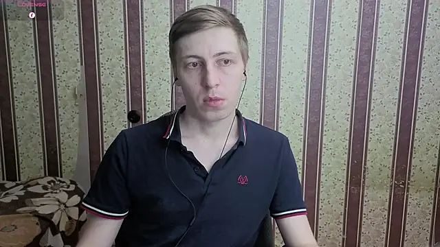 Darien_Brown Show in webcam