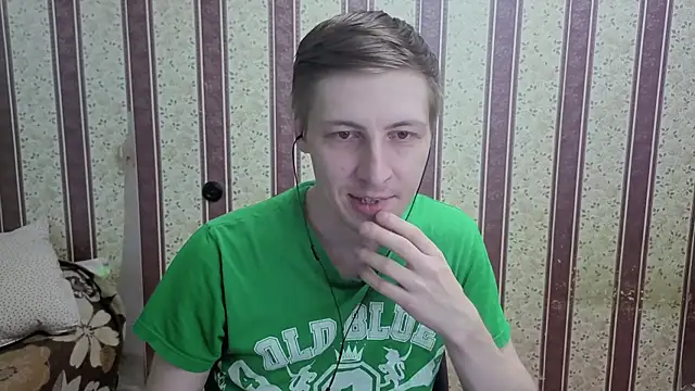 Darien_Brown Show in webcam