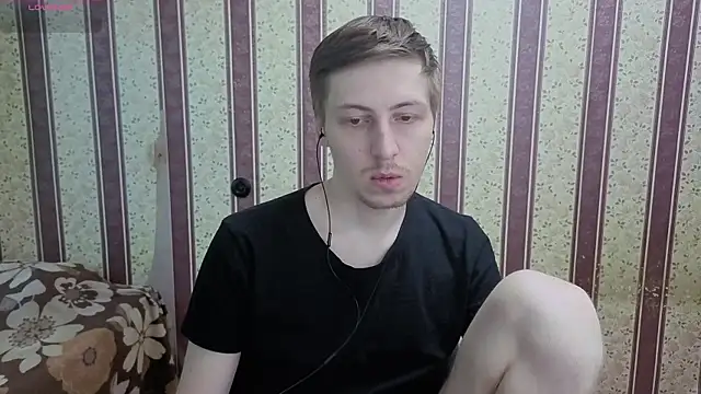 Pokazy przed kamerką – Darien_Brown