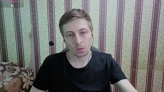 הופעת וובקאם של Darien_Brown