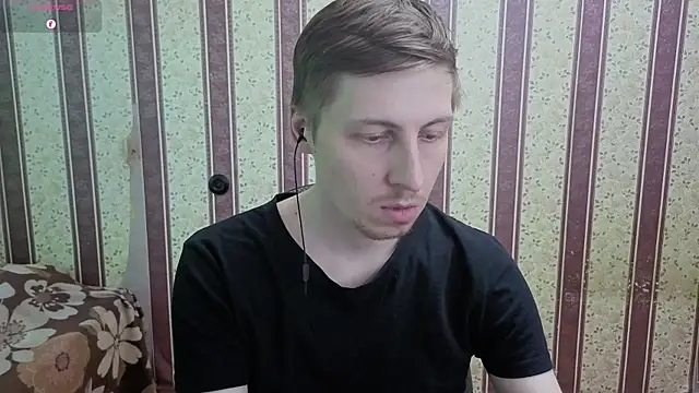 Pokazy przed kamerką – Darien_Brown