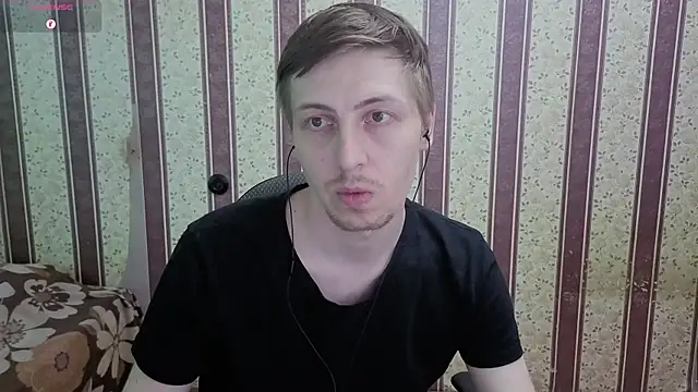 Darien_Brown: διαδικτυακό σόου στην κάμερα