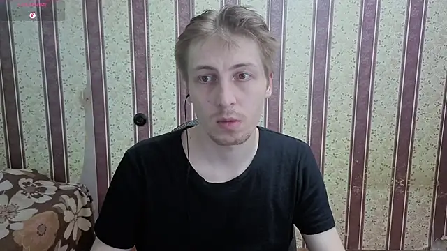 Darien_Brown Show in webcam