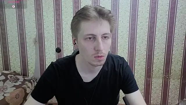 Darien_Brownn Webbikameraesitys