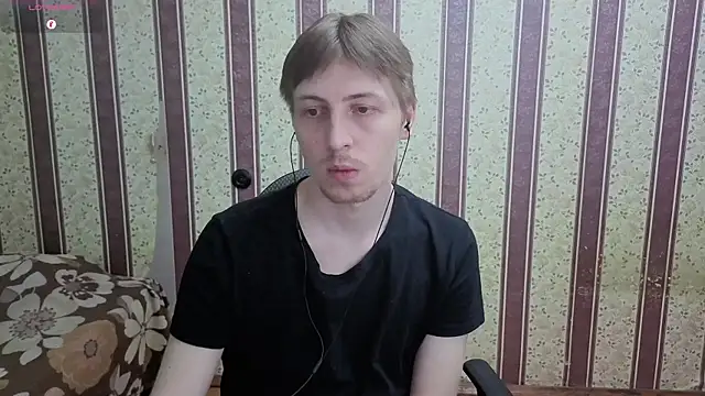 Darien_Brown Show in webcam