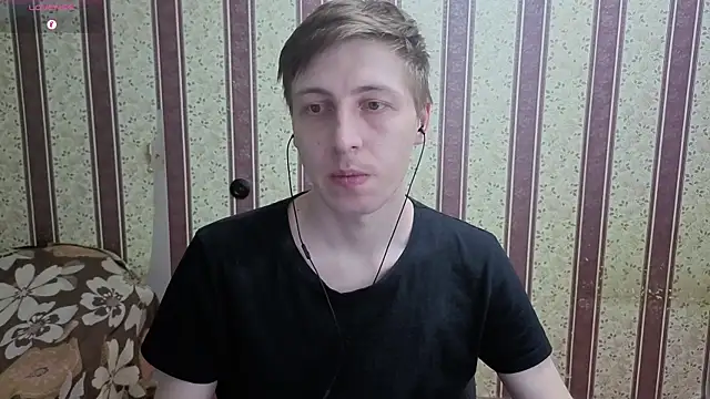 Darien_Brown Show in webcam