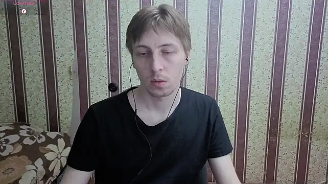 Darien_Brown Show in webcam
