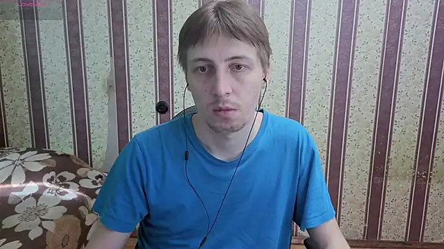 Darien_Brown Show in webcam