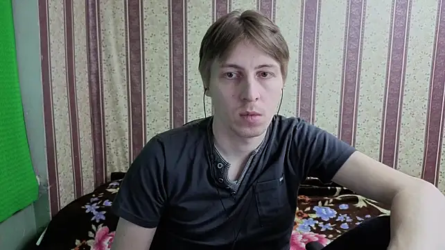 Pokazy przed kamerką – Darien_Brown