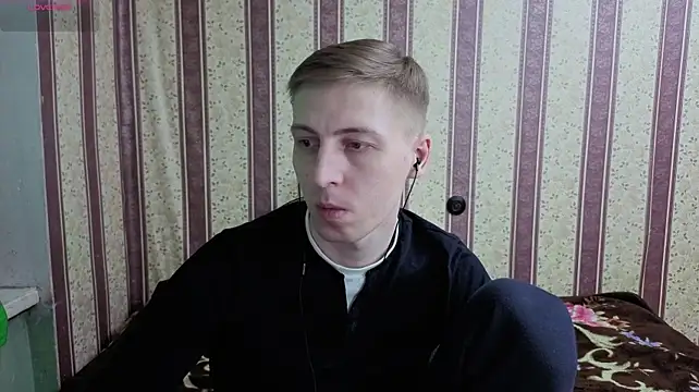Pokazy przed kamerką – Darien_Brown