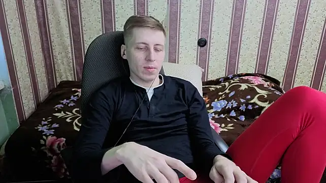 Pokazy przed kamerką – Darien_Brown