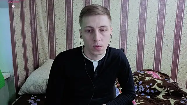 Darien_Brown Show in webcam