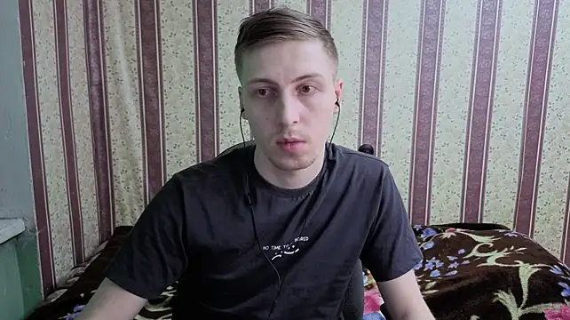 Darien_Brown Show in webcam