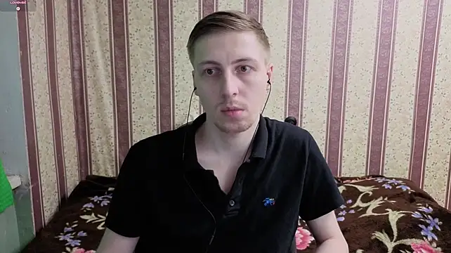 Pokazy przed kamerką – Darien_Brown