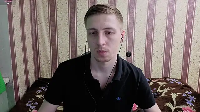 Darien_Brown: διαδικτυακό σόου στην κάμερα