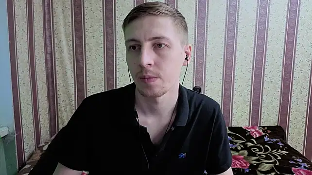 Darien_Brown Show in webcam