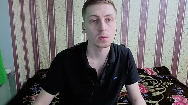 Darien_Brown Show in webcam