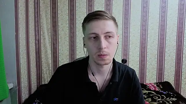 Pokazy przed kamerką – Darien_Brown
