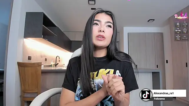 Chat +18 de Alexandra_ra ao vivo