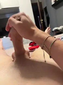 aleeebigcum Pertunjukan Webcam