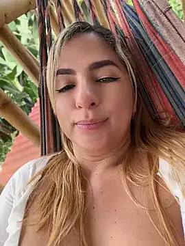 Show modela sammyqueenx21 na web-kameri