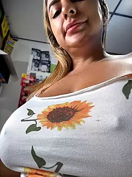 sammyqueenx21 网络视讯表演