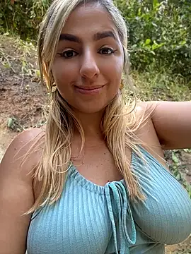 sammyqueenx21's Webcam Show