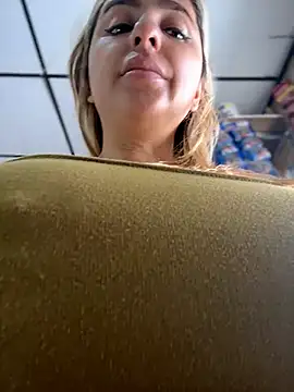 sammyqueenx21 现场XXX聊天