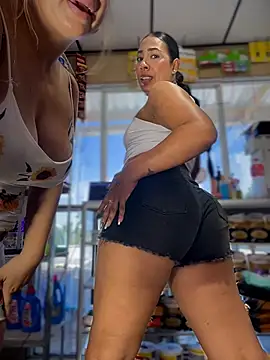 sammyqueenx21 Show in webcam