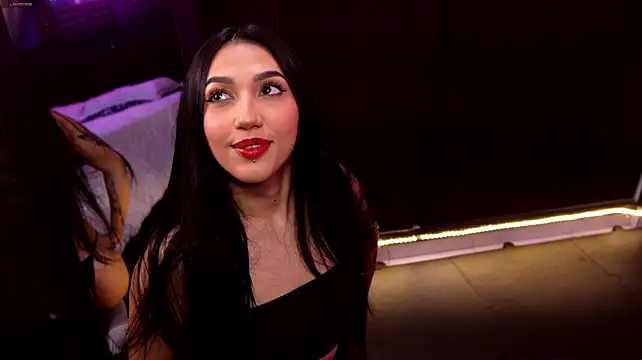 bull_vixen2001 网络视讯表演