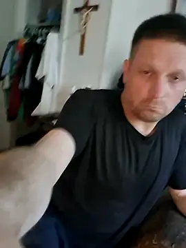 הופעת וובקאם של curiouscock38