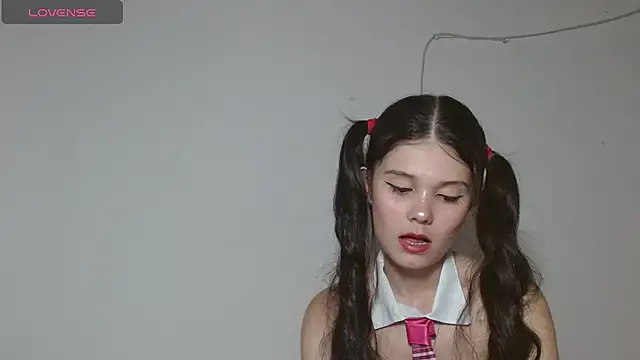 emily_littesweet: онлайн-секс-чат