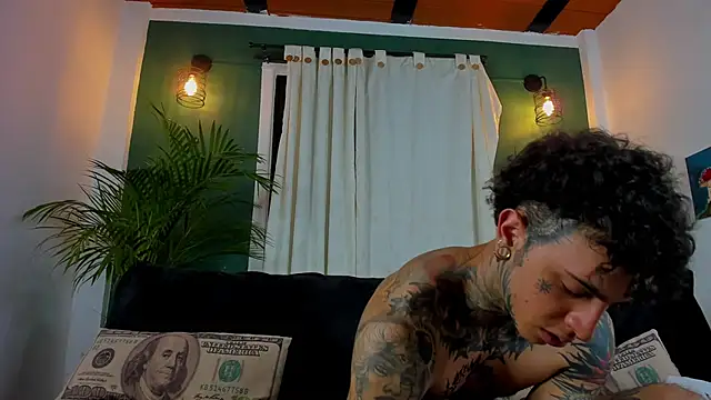 Czat XXX na żywo – Aron_ford
